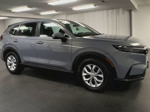 Used 2024 Honda CR-V LX image 2