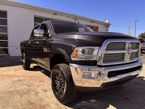 Used 2018 RAM 2500 Laramie w/ Convenience Group image 25