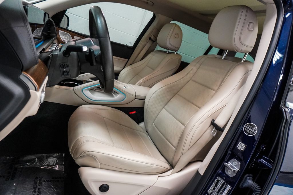Used 2020 Mercedes-Benz GLS 450 4MATIC image 6