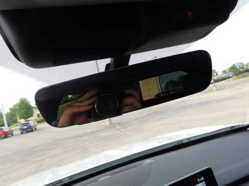 New 2025 Mitsubishi Outlander SE image 29