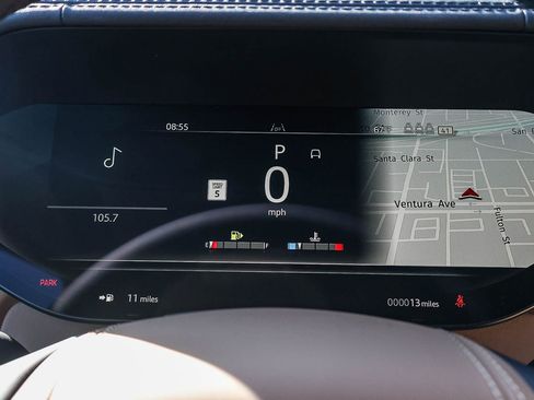 New 2026 Land Rover Range Rover SE image 34