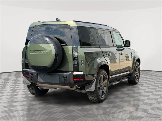 Used 2026 Land Rover Defender 110 X-Dynamic SE AWD/4WD image 7