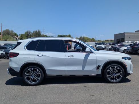 Used 2026 BMW X5 xDrive40i w/ Climate Comfort Package AWD/4WD image 5