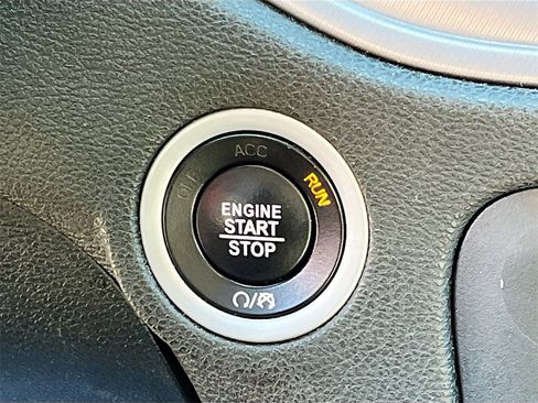 Used 2023 Dodge Charger SXT image 22