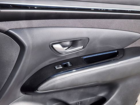 Certified 2022 Hyundai Tucson Limited image 14