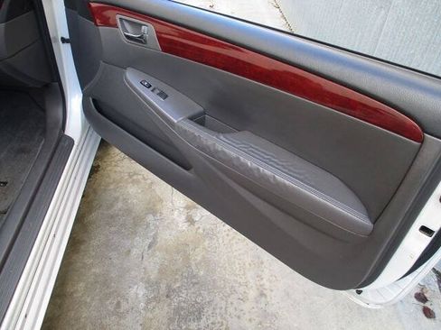 Used 2004 Toyota Solara SLE FWD image 18