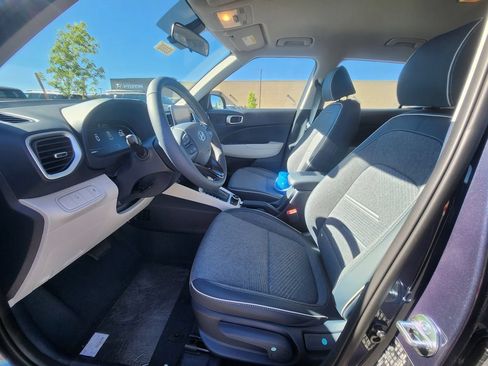 New 2026 Hyundai Venue SEL FWD image 11