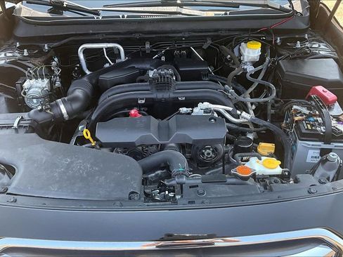 Used 2018 Subaru Outback 2.5i Limited AWD/4WD image 30