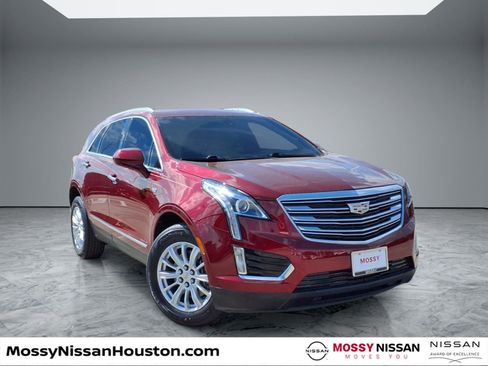 Used 2017 Cadillac XT5 FWD w/ LPO, Wheel Lock Package image 1
