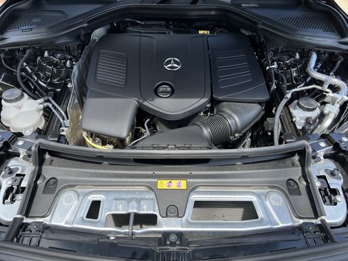 Certified 2025 Mercedes-Benz GLC 300 4MATIC w/ AMG Line image 36