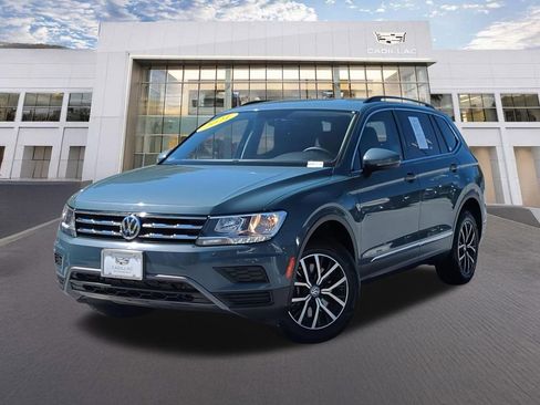 Used 2021 Volkswagen Tiguan SE image 1