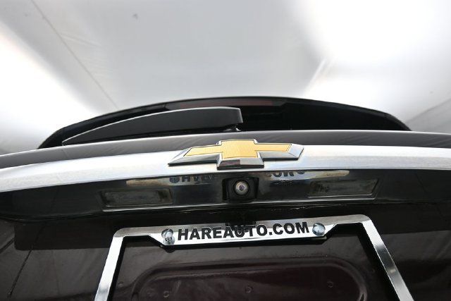 Used 2020 Chevrolet Traverse LT FWD image 28