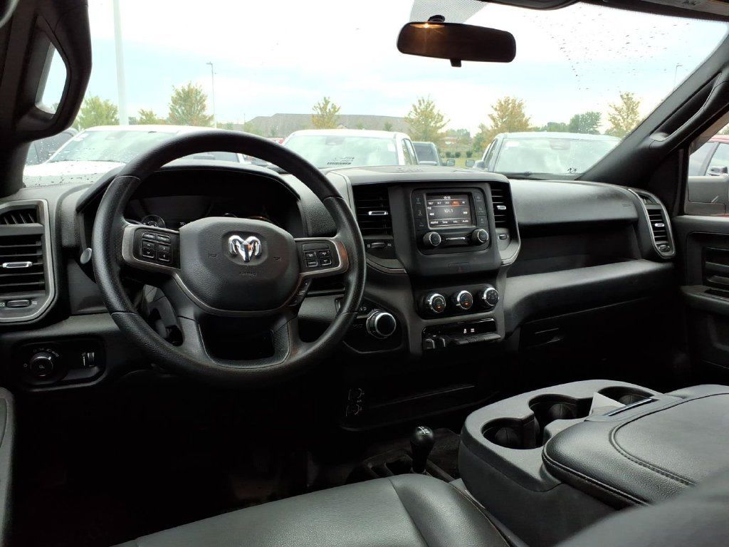 Used 2021 RAM 2500 Tradesman w/ Chrome Appearance Group AWD/4WD image 9