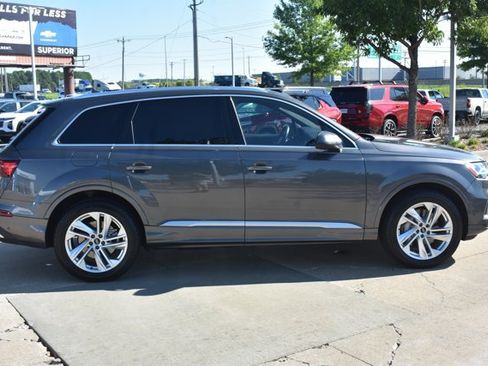 Used 2021 Audi Q7 3.0T Premium Plus w/ Premium Plus Package AWD/4WD image 4