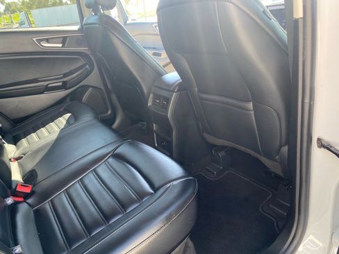 Used 2024 Ford Edge SEL image 37