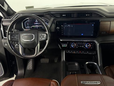 Used 2024 GMC Sierra 3500 Denali Ultimate w/ Snow Plow Prep/Camper Package AWD/4WD image 13
