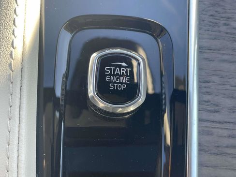 Certified 2023 Volvo XC90 T8 Ultimate w/ Lounge Package image 36