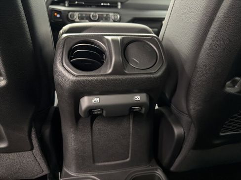 New 2026 Jeep Gladiator Sport AWD/4WD image 11