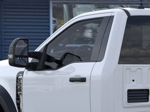 New 2025 Ford F550 XL w/ XL Chrome Package image 20