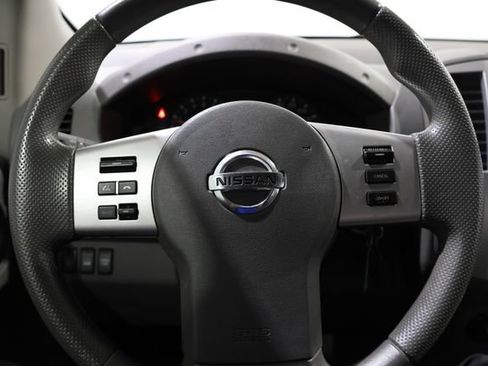 Certified 2019 Nissan Frontier SV AWD/4WD image 17