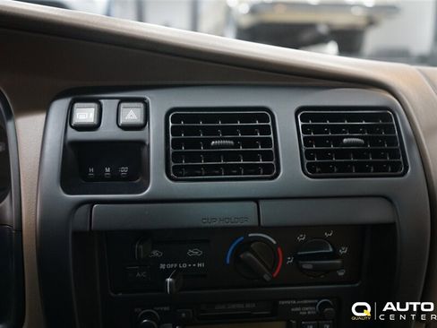 Used 1998 Toyota 4Runner SR5 AWD/4WD image 40