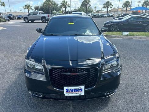 Used 2023 Chrysler 300 S RWD image 6