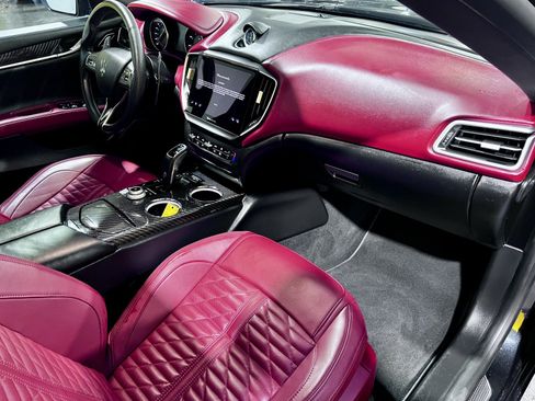 Used 2022 Maserati Ghibli Trofeo image 15