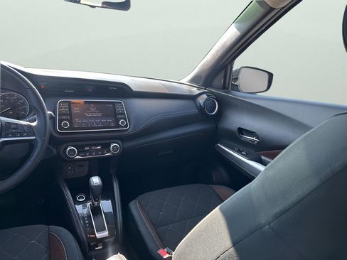 Used 2019 Nissan Kicks SR w/ Exterior Package image 23