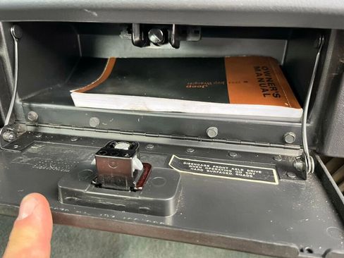 Used 1994 Jeep Wrangler S image 31