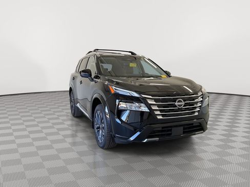 Certified 2026 Nissan Rogue Platinum w/ Platinum Premium Package AWD/4WD image 3