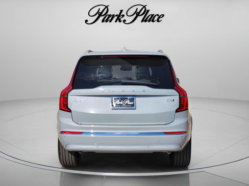 Used 2026 Volvo XC90 B6 Plus w/ Protection Package Premier AWD/4WD image 4