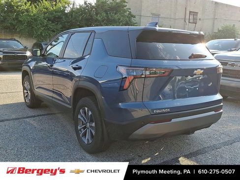 New 2026 Chevrolet Equinox LT w/ Convenience Package II image 4