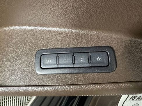Used 2019 Chevrolet Tahoe Premier RWD image 18