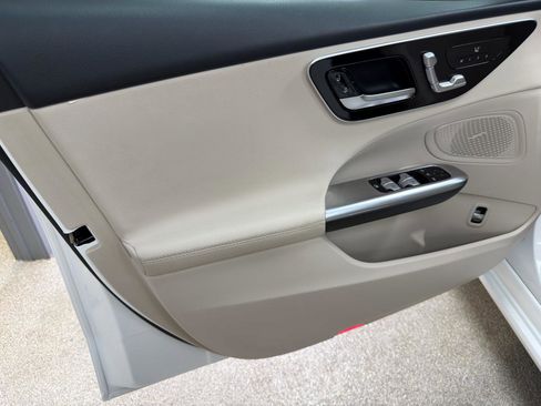 Used 2022 Mercedes-Benz C 300 4MATIC Sedan w/ Pinnacle Trim Package image 14