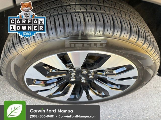 Used 2026 Ford Explorer Platinum w/ LUX Leather Package AWD/4WD image 12