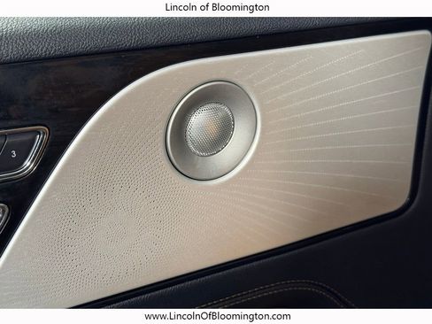 Certified 2025 Lincoln Aviator Black Label w/ Jet Appearance Package image 18