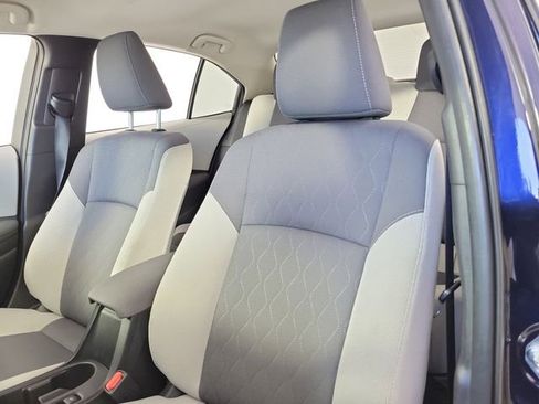 Used 2025 Toyota Corolla LE FWD image 20