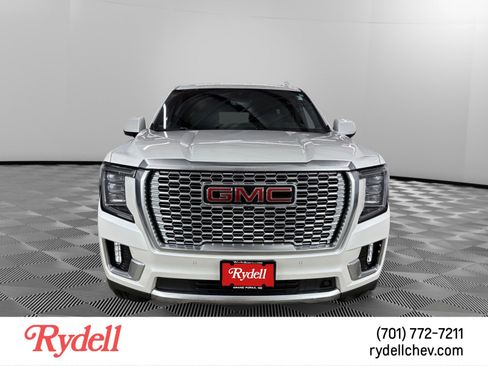 Used 2024 GMC Yukon Denali w/ Advanced Technology Package AWD/4WD image 8