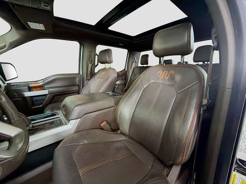 Used 2016 Ford F150 King Ranch w/ Equipment Group 601A Luxury AWD/4WD image 14