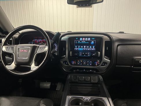 Used 2018 GMC Sierra 1500 SLT w/ SLT Premium Package AWD/4WD image 18