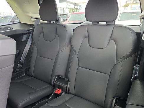 New 2026 Volvo XC90 B6 Plus w/ Protection Package Premier image 28