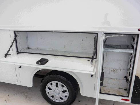 Used 2018 Ford Transit 350 138 w/ Interior Upgrade Package image 14