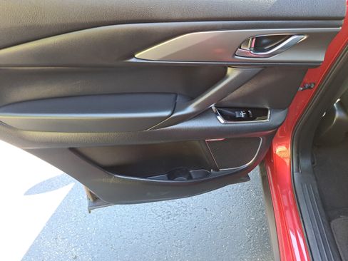 Used 2022 MAZDA CX-9 Touring Plus image 12