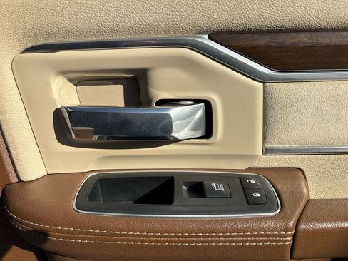 Used 2022 RAM 2500 Laramie w/ Rambox Utility Group image 27