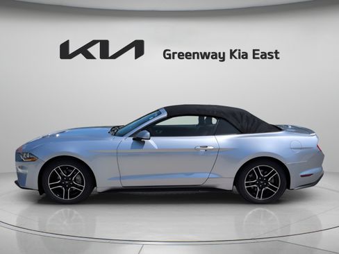 Used 2021 Ford Mustang Premium RWD image 9