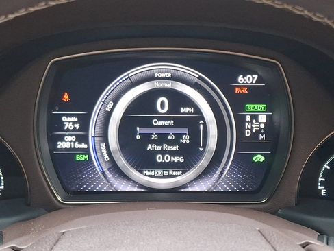 Used 2020 Lexus LS 500h AWD image 21