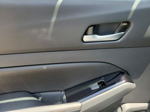 Certified 2025 Nissan Altima 2.5 SR w/ SR Premium Package FWD image 20