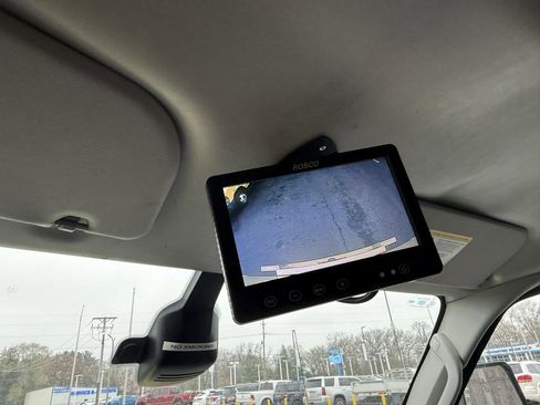 Used 2022 Ford E-450 and Econoline 450 Super Duty image 14