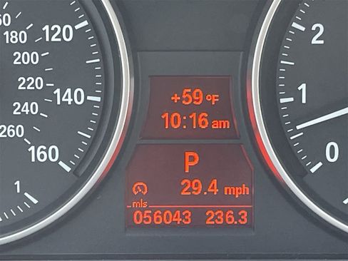 Used 2013 BMW 335i Convertible image 14