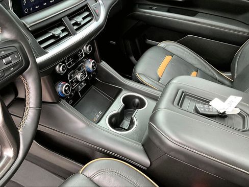 Used 2023 GMC Yukon AT4 w/ LPO, Floor Liner Package image 15
